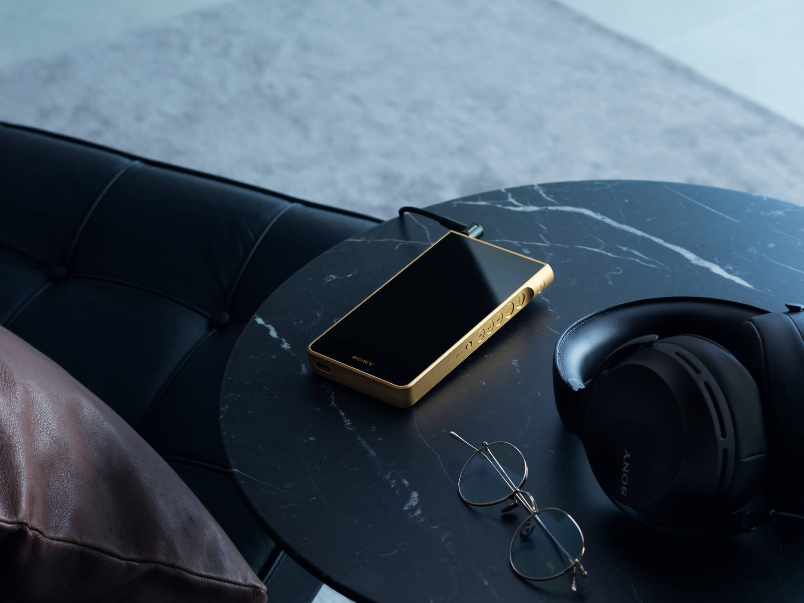 Sony представила три новых Walkman — старшая модель с позолоченным корпусом стоит $5900