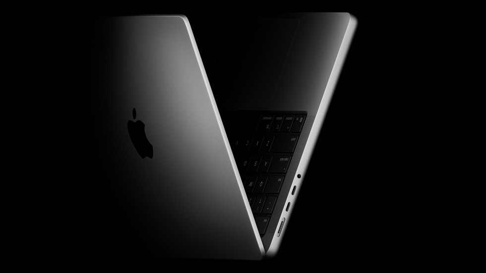 Apple представила MacBook Pro на чипе M5